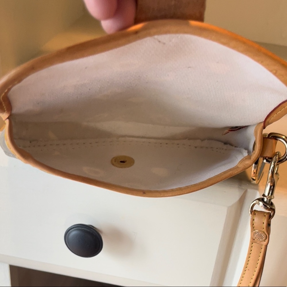 Dooney & Bourke Clutch/Wristlet - Picture 8 of 9